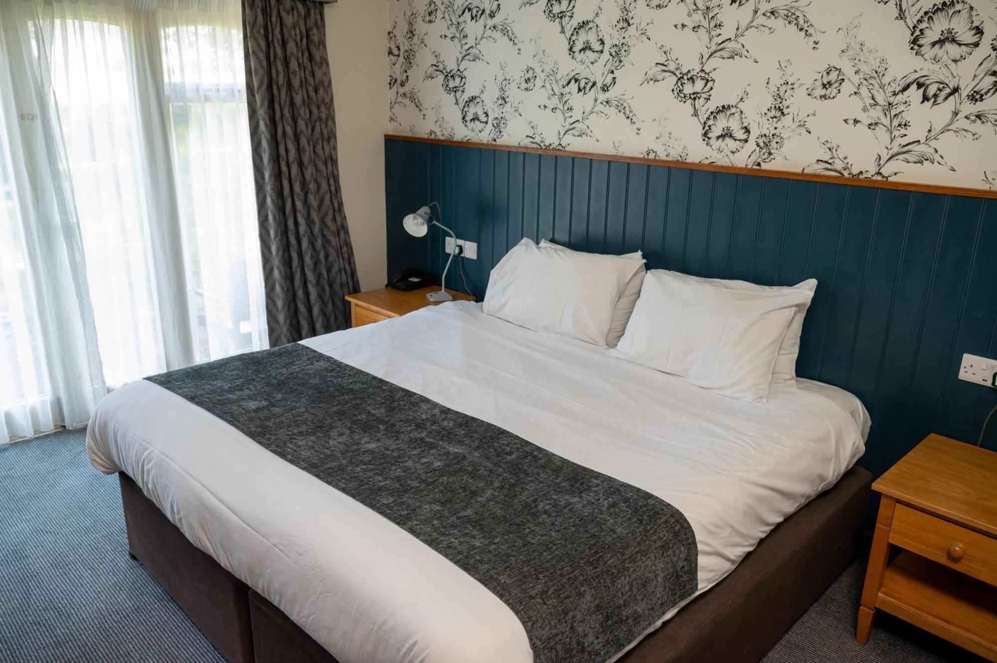 St Leonards Hotel By Greene King Inns Saint Leonards エクステリア 写真